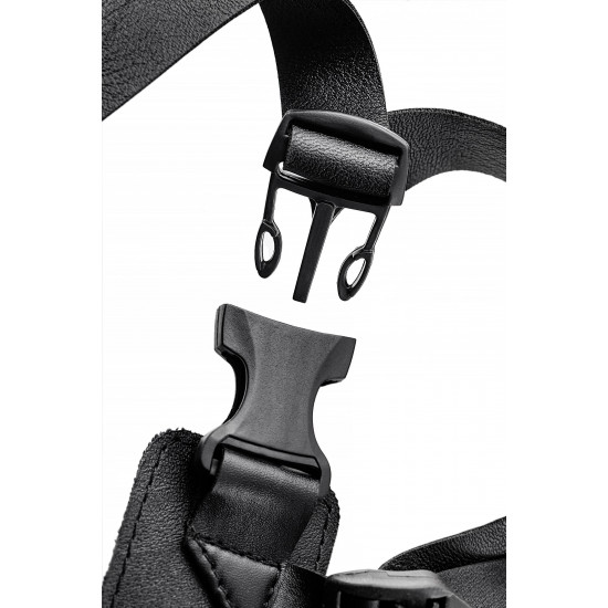 Телесный фаллопротез на черных ремнях Conall - 15 см.